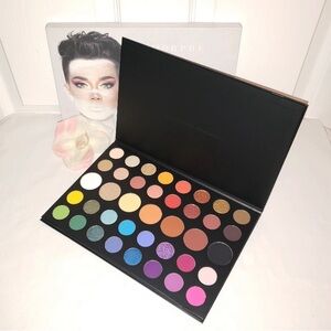 Morphe x James Charles Colorful Eyeshadow Palette limited edition